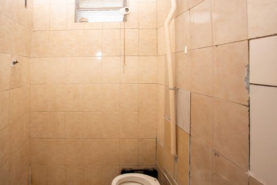 Banheiro de casa para alugar com 1 quarto, 113m² em Casa Grande, Diadema