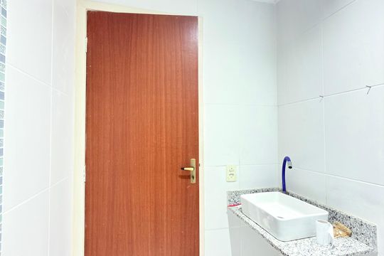 Banheiro Social de apartamento para alugar com 2 quartos, 50m² em Cândida Ferreira, Contagem