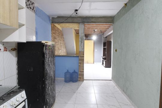 Cozinha de casa para alugar com 2 quartos, 52m² em Peró, Cabo Frio