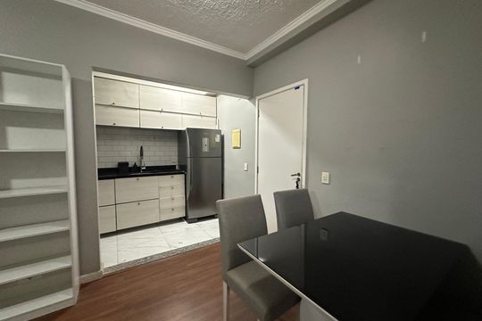 Sala de apartamento para alugar com 2 quartos, 54m² em Jardim Belval, Barueri