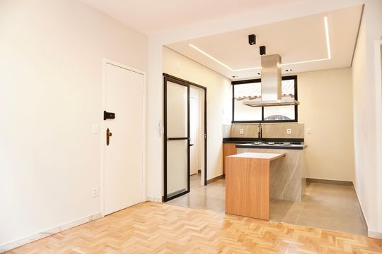 Sala  de apartamento à venda com 3 quartos, 85m² em Vila Paris, Belo Horizonte