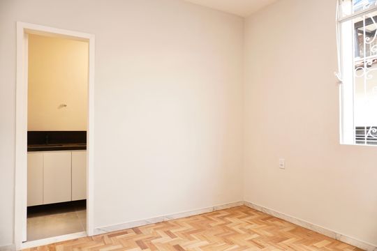 Suíte de apartamento à venda com 3 quartos, 85m² em Vila Paris, Belo Horizonte