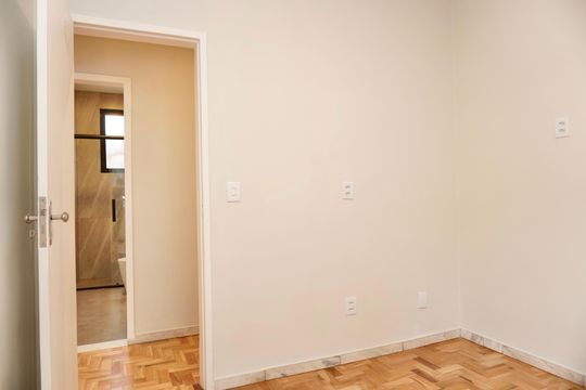 Quarto 1 de apartamento à venda com 3 quartos, 85m² em Vila Paris, Belo Horizonte