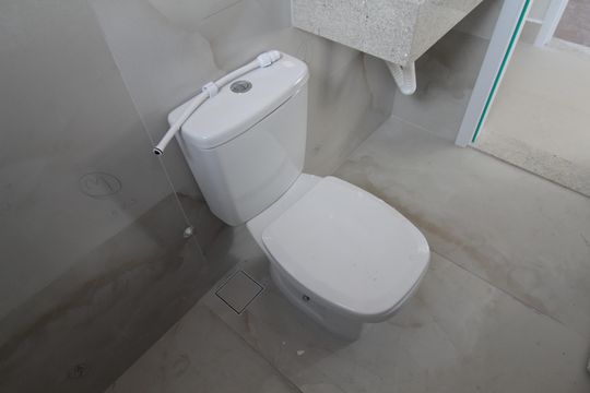 Banheiro Social de apartamento à venda com 3 quartos, 120m² em Indaiá, Belo Horizonte