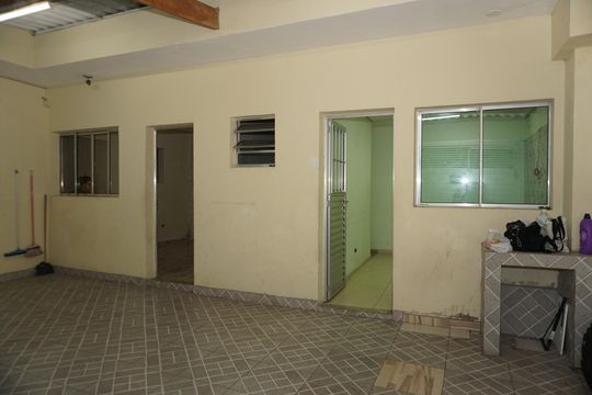 Garagem de casa para alugar com 3 quartos, 150m² em Jardim Sao Francisco, Embu das Artes