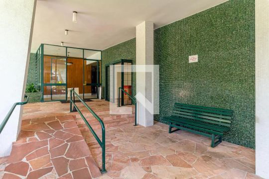 Hall de Entrada de apartamento à venda com 3 quartos, 185m² em Consolação, São Paulo