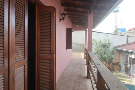 Sacada de casa para alugar com 1 quarto, 60m² em Nova Cachoeirinha, Cachoeirinha