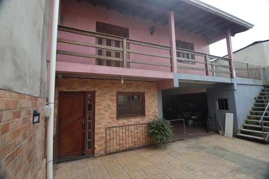 Fachada de casa para alugar com 1 quarto, 60m² em Nova Cachoeirinha, Cachoeirinha