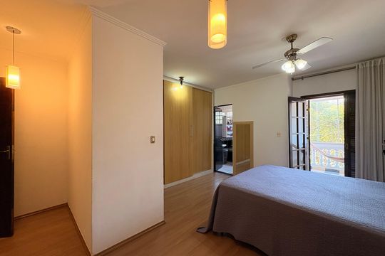 Suite de casa à venda com 4 quartos, 303m² em Rp10 (regiões de Planejamento), Mauá