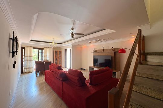 Casa à venda com 4 quartos, 303m² em Rp10 (regiões de Planejamento), Mauá