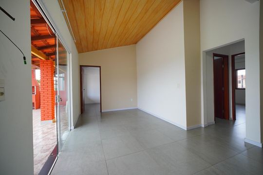 Casa para alugar com 3 quartos, 105m² em Campeche, Florianópolis