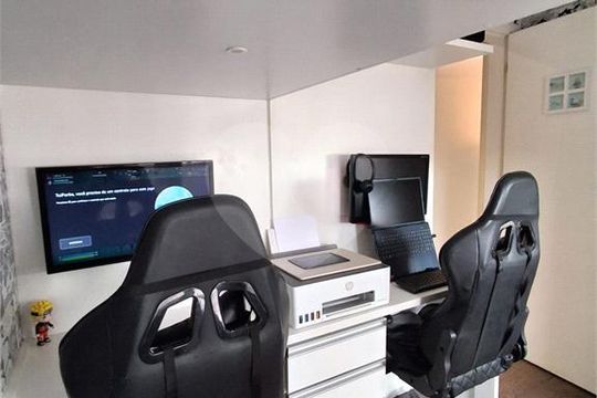 Apartamento à venda com 2 quartos, 57m² em Guaíra, Curitiba