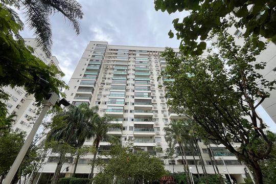 Fachada de apartamento à venda com 3 quartos, 114m² em Barra Olímpica, Rio de Janeiro
