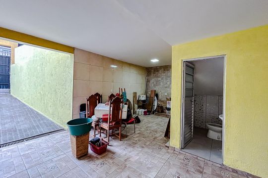 Garagem de casa para alugar com 3 quartos, 120m² em Jardim Alto Pedroso, São Paulo