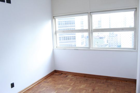 Apartamento para alugar com 1 quarto, 54m² em Santa Ifigênia, São Paulo