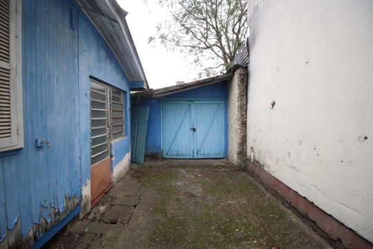Quintal de casa para alugar com 2 quartos, 300m² em Jardim São Pedro, Porto Alegre