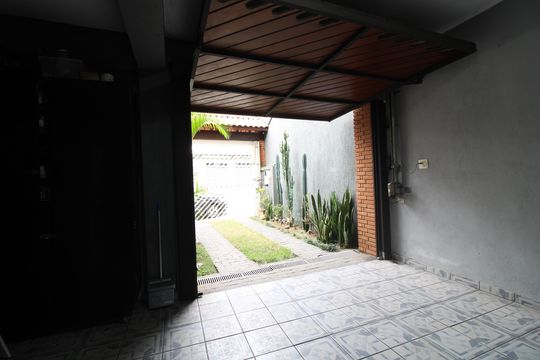 garagem de casa para alugar com 3 quartos, 193m² em Cangaiba, São Paulo