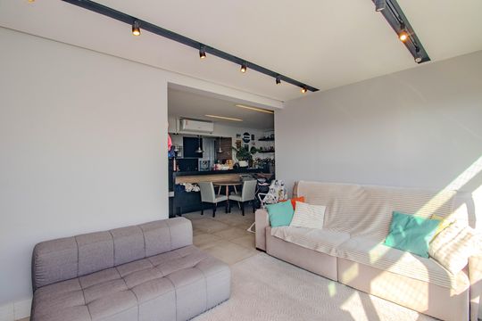 Sala de apartamento à venda com 3 quartos, 79m² em Boa Vista, Porto Alegre