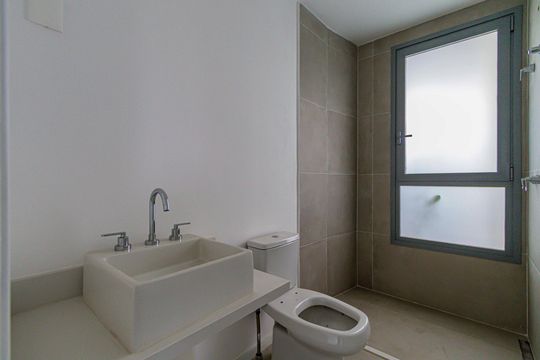 Apartamento à venda com 3 quartos, 167m² em Jardim das Acacias, São Paulo
