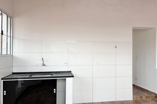 Cozinha de casa para alugar com 1 quarto, 90m² em Moinho Velho, São Paulo