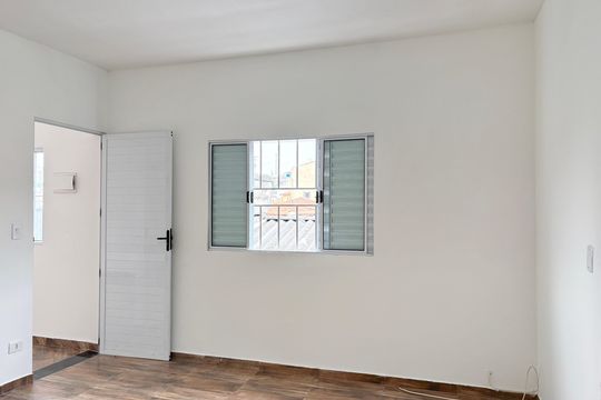 Quarto de casa para alugar com 1 quarto, 90m² em Moinho Velho, São Paulo