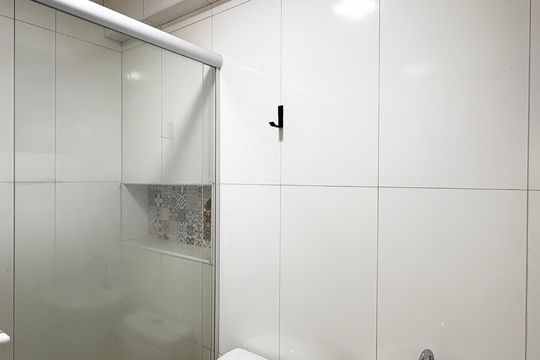 Banheiro de casa para alugar com 1 quarto, 90m² em Moinho Velho, São Paulo