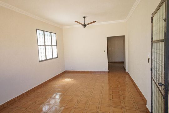 Casa à venda com 3 quartos, 200m² em Campo Grande, Rio de Janeiro