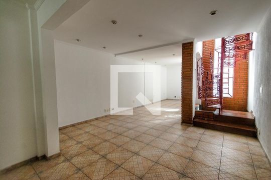 Casa para alugar com 3 quartos, 67m² em Vila Mariana, São Paulo