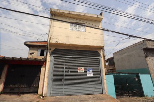 Fachuda de casa à venda com 6 quartos, 150m² em Parque Sao Rafael, São Paulo
