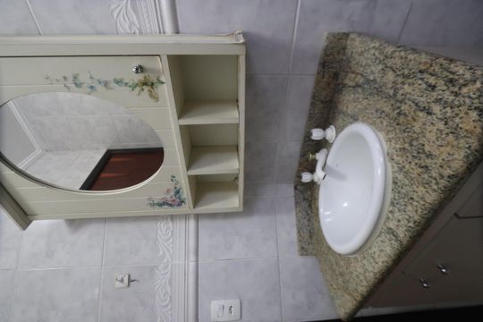 Banheiro de casa à venda com 3 quartos, 100m² em Chácara Belenzinho, São Paulo