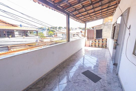 varanda de casa à venda com 2 quartos, 363m² em São Pedro (venda Nova), Belo Horizonte