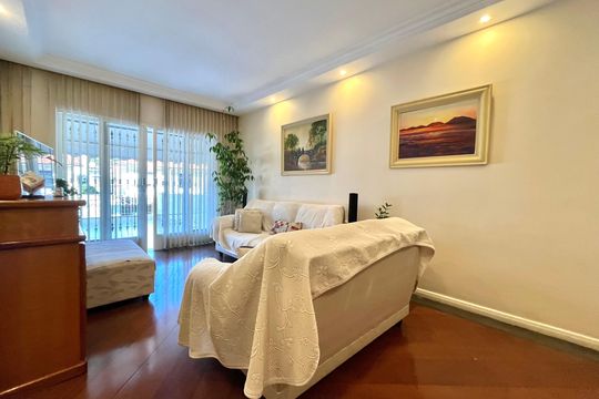 Sala de casa à venda com 3 quartos, 125m² em Jabaquara, São Paulo