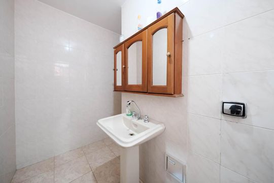 Banheiro 1 de casa à venda com 6 quartos, 250m² em Jardim Ipanema (zona Leste), São Paulo