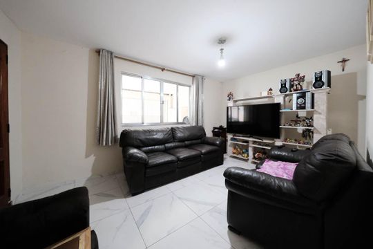 Sala de casa à venda com 6 quartos, 250m² em Jardim Ipanema (zona Leste), São Paulo