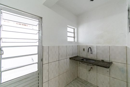 Cozinha de casa para alugar com 1 quarto, 45m² em Americanópolis, São Paulo