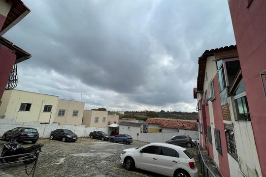 Garagem de apartamento para alugar com 2 quartos, 42m² em Califórnia, Belo Horizonte