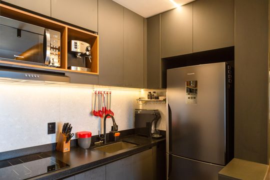 Cozinha de apartamento à venda com 2 quartos, 57m² em Vila Camargos, Guarulhos