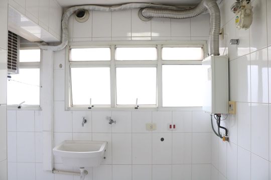 Área de Serviço de apartamento para alugar com 4 quartos, 103m² em Vila Anglo Brasileira, São Paulo