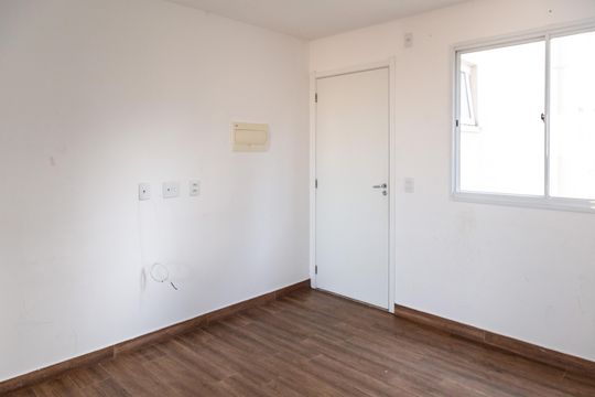 Sala de apartamento para alugar com 2 quartos, 38m² em Jardim Albertina, Guarulhos