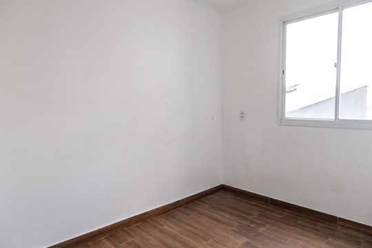 Quarto 2 de apartamento para alugar com 2 quartos, 38m² em Jardim Albertina, Guarulhos