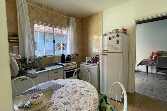 Cozinha de casa para alugar com 2 quartos, 66m² em Capoeiras, Florianópolis
