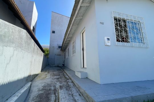 Quintal de casa para alugar com 2 quartos, 66m² em Capoeiras, Florianópolis