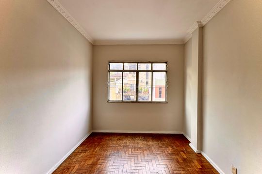 Sala de apartamento para alugar com 1 quarto, 77m² em Santa Teresa, Rio de Janeiro