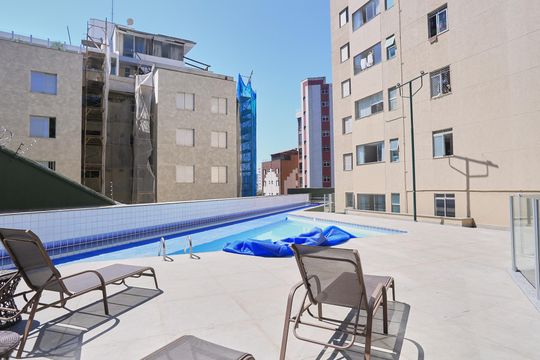 Área comum - Piscina de apartamento para alugar com 3 quartos, 80m² em São Pedro, Belo Horizonte