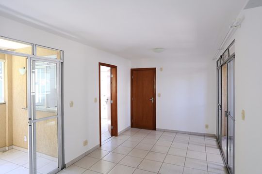 Sala de apartamento para alugar com 3 quartos, 80m² em São Pedro, Belo Horizonte