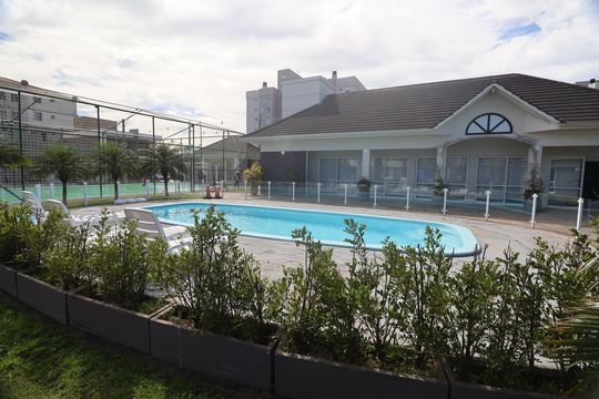 Área comum - Piscina de casa de condomínio à venda com 3 quartos, 138m² em Fátima, Canoas