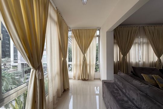 Apartamento para alugar com 3 quartos, 143m² em Santa Cecilia, São Paulo