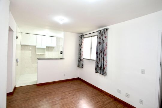 Sala de apartamento para alugar com 2 quartos, 49m² em Camargos, Belo Horizonte
