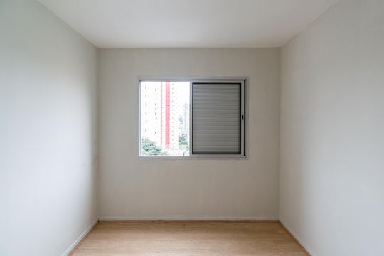 Quarto 1 de apartamento para alugar com 2 quartos, 59m² em Vila Alexandria, São Paulo