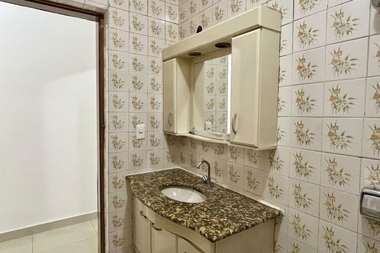 Casa à venda com 4 quartos, 360m² em Paraíso, Belo Horizonte